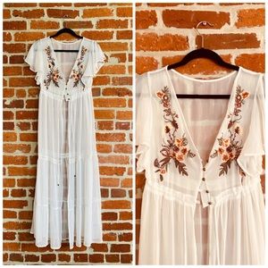 Vici White Floral Embroidered Kimono Swim Cover Up